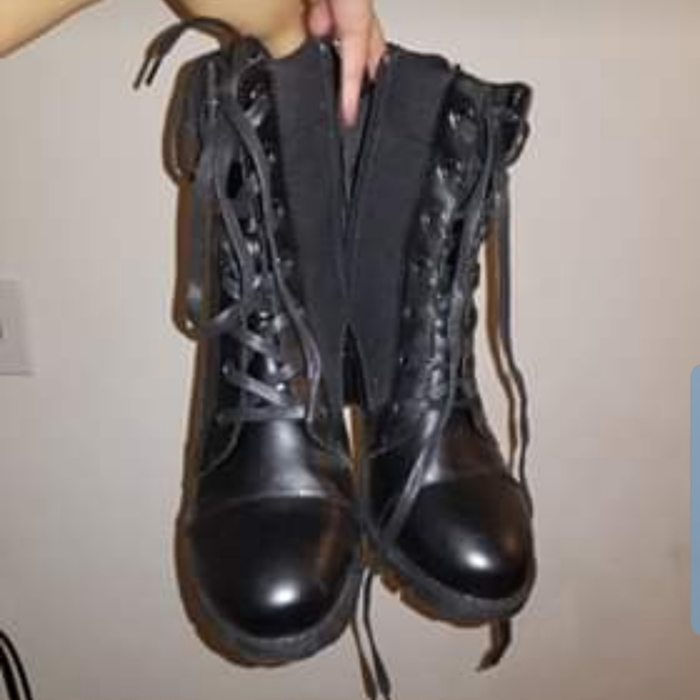 heeld bootie